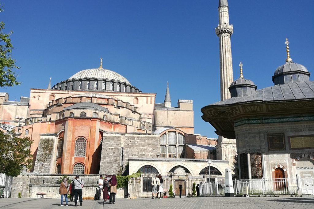 exterior Santa Sofia en Estambul TURQUIA