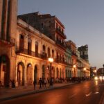 La Habana de noche CUBA